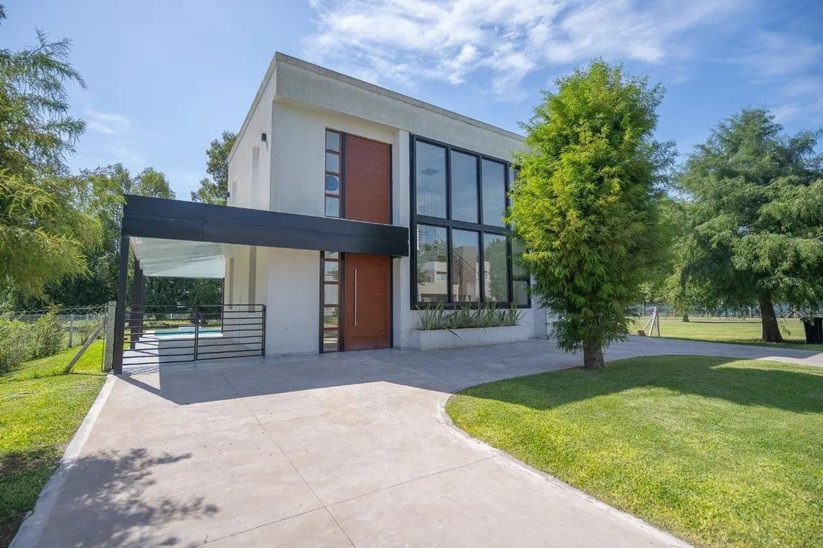VENTA CASA BARRIO PRIVADO PRADOS DEL OESTE 2