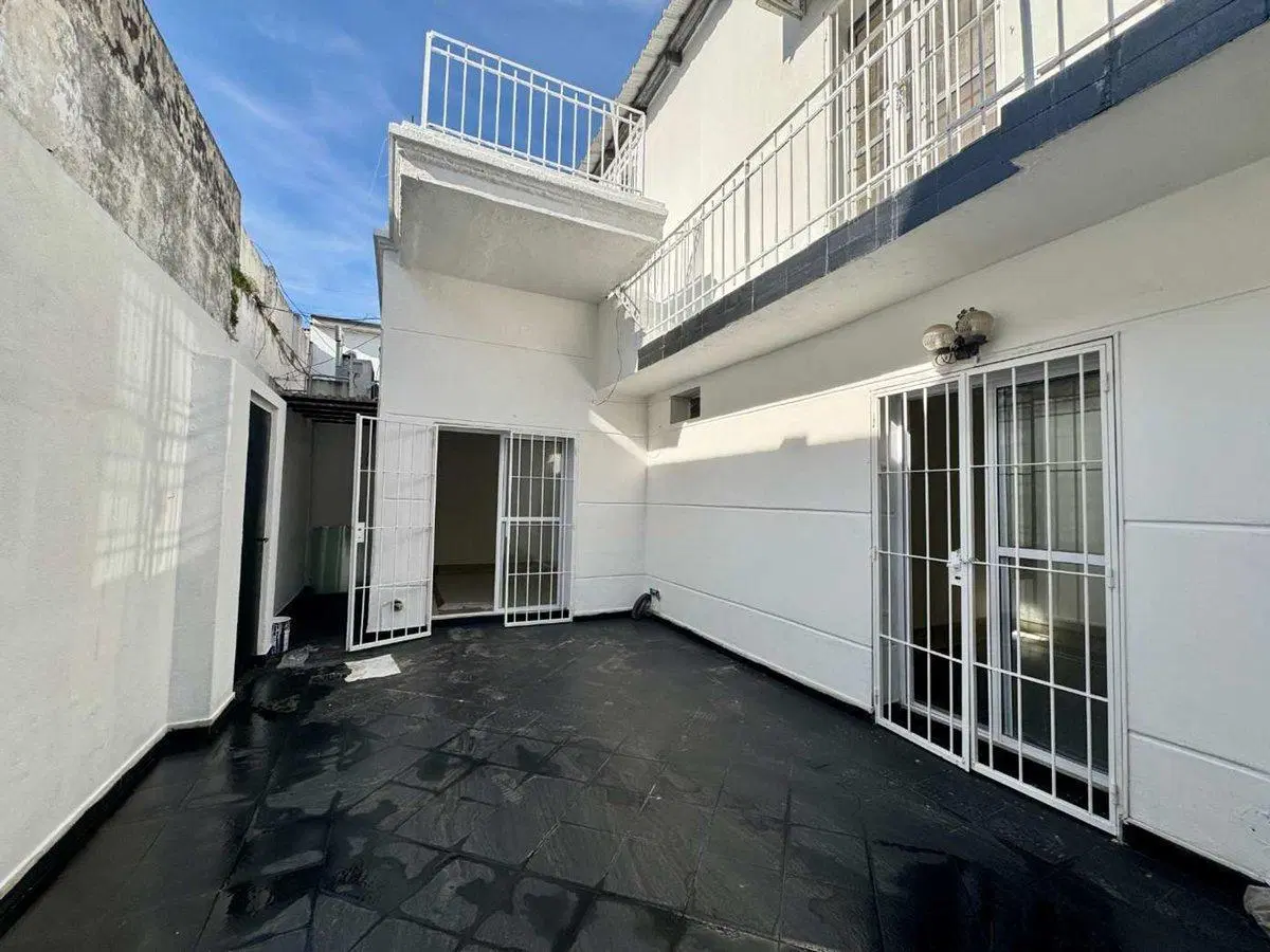 Venta PH 3 Amb RECICLADO con PATIO y TERRAZA 2