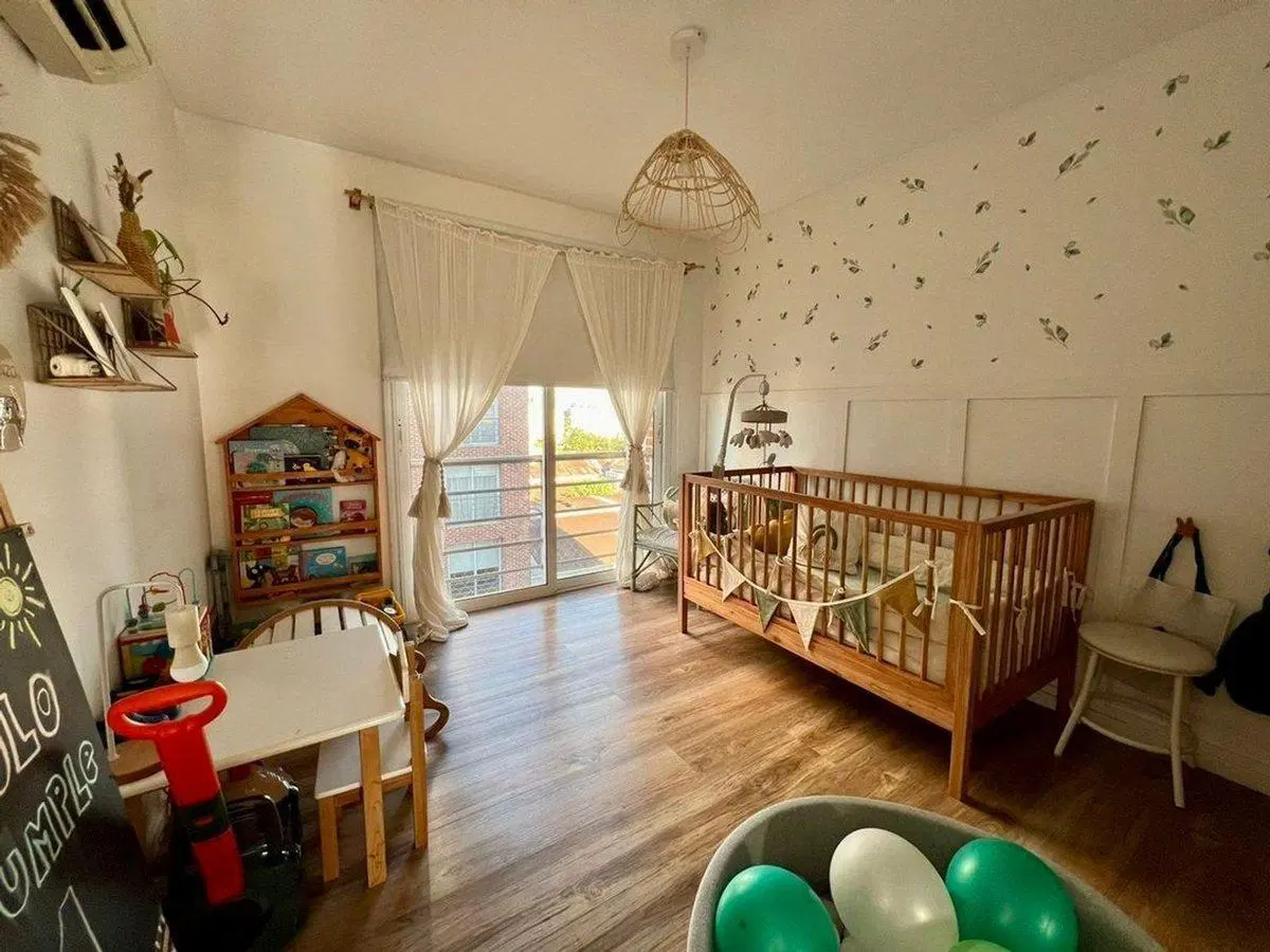 VENTA DEPTO 4 AMB C/2 COCHERAS -  CASTELAR 8