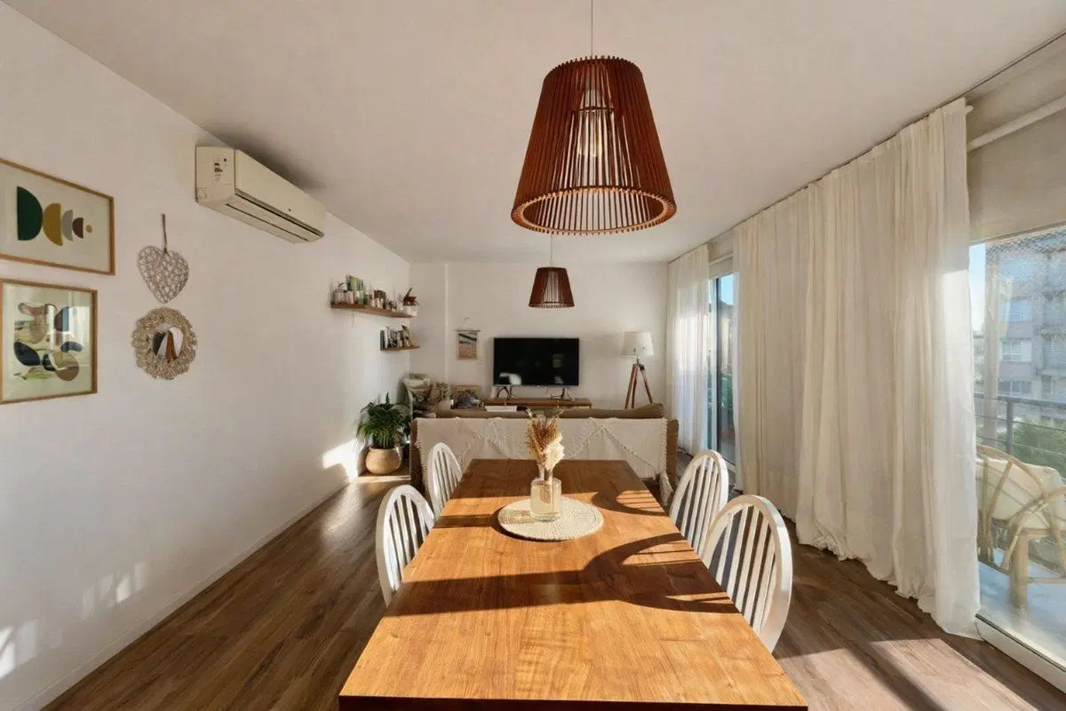 VENTA DEPTO 4 AMB C/2 COCHERAS -  CASTELAR 2