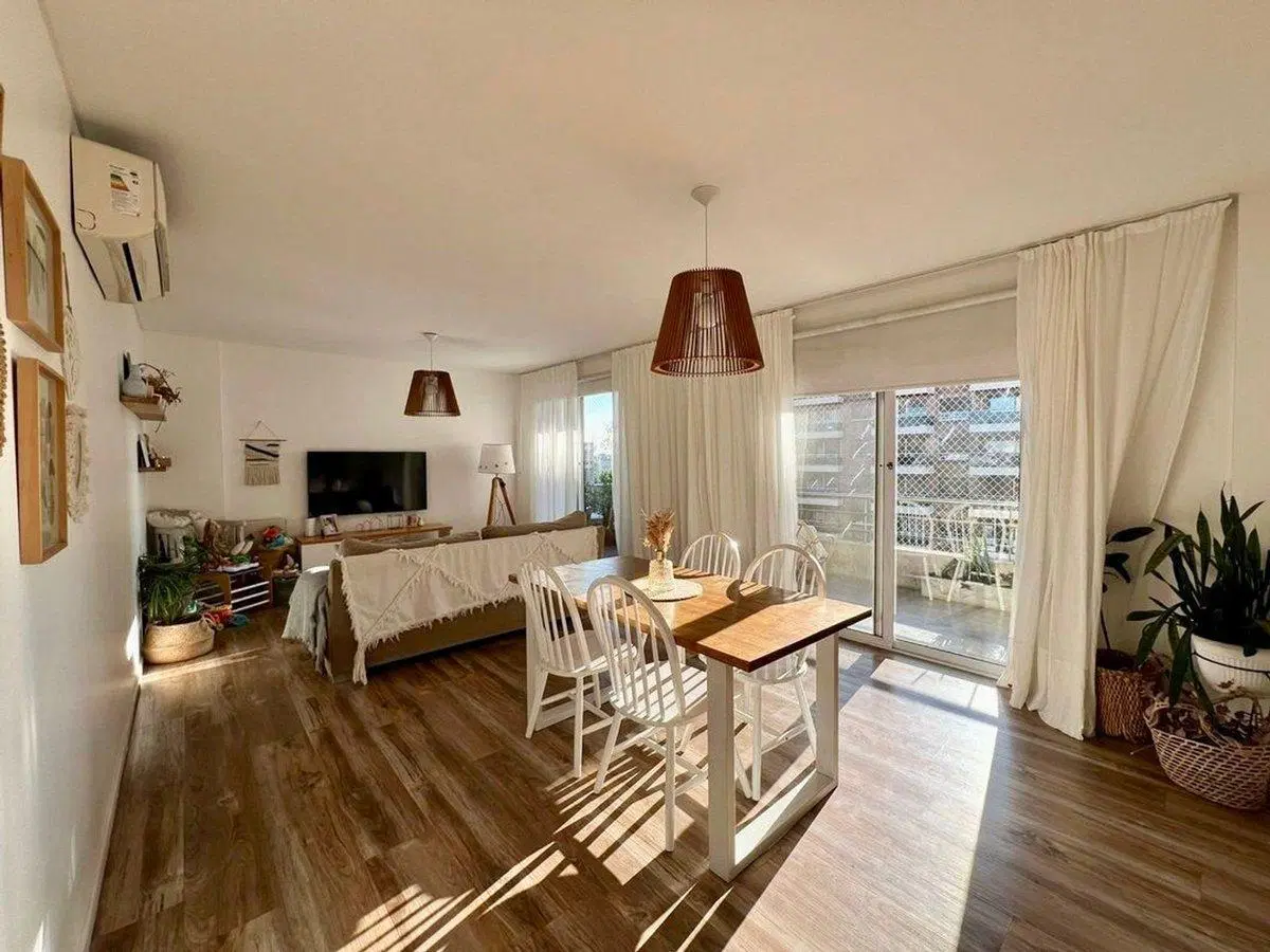 VENTA DEPTO 4 AMB C/2 COCHERAS -  CASTELAR 3