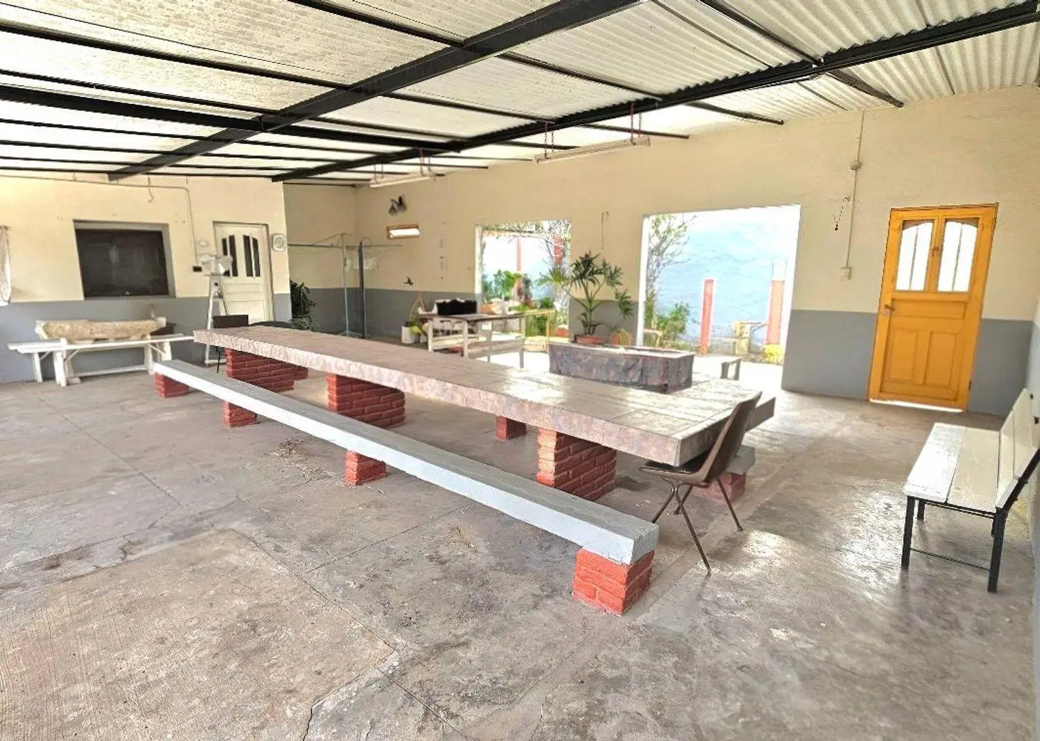 VENTA CASA + DPTO + GALPON MORENO PASO DEL REY 4