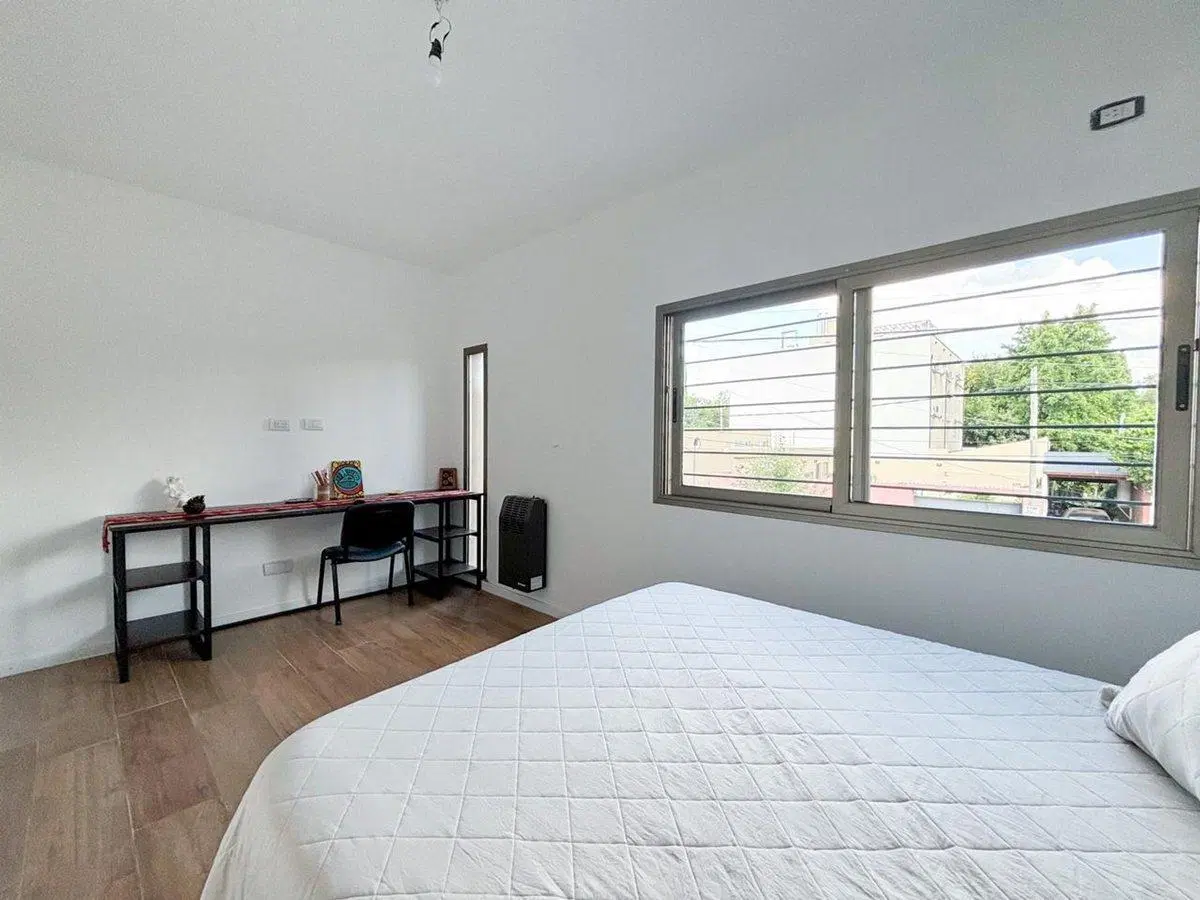 VENTA DUPLEX 3 AMB C/PARQUE Y COCHERA ITUZAINGO 8