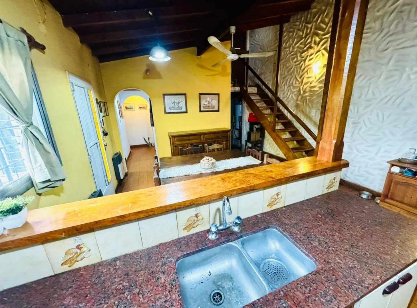 VENTA CASA 4 AMBIENTES PARQUE JOHNSTON CON PERMUTA 4