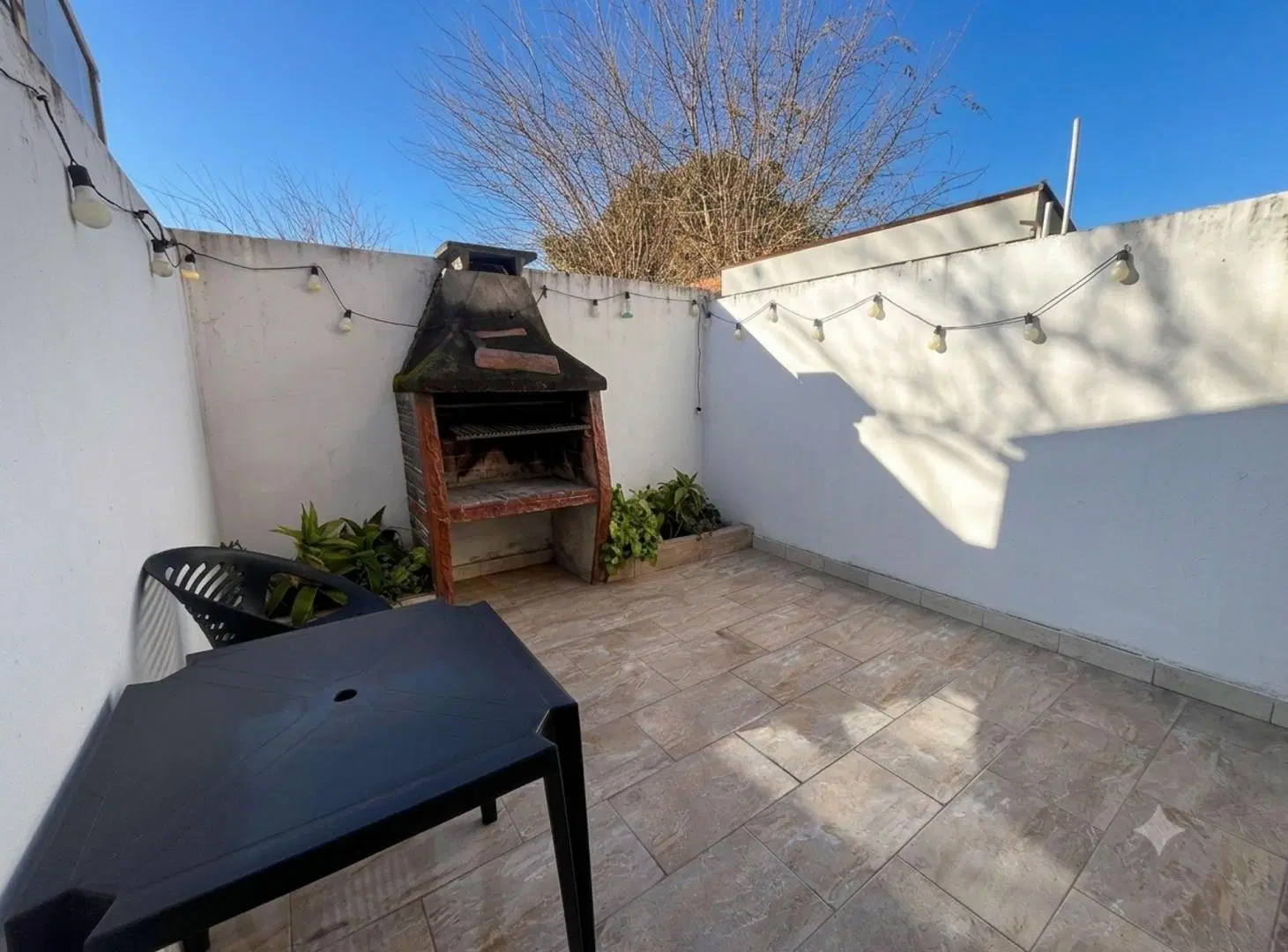 VENTA PH 3AMB CON PATIO, PARRILLA Y COCHERA MORENO 4