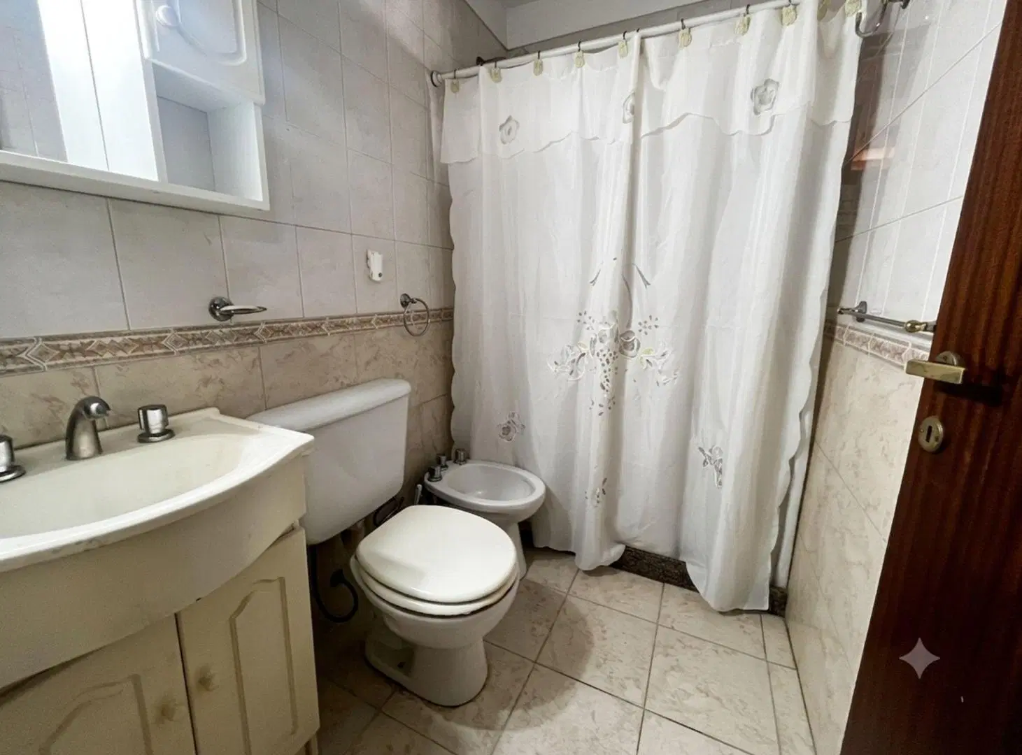 VENTA PH 3AMB CON PATIO, PARRILLA Y COCHERA MORENO 8