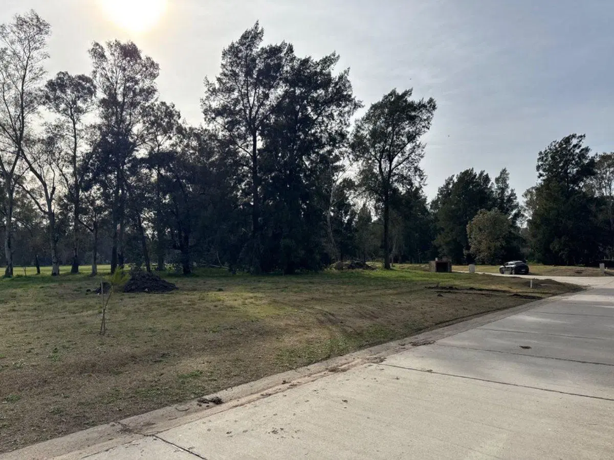 LOTE EN ESQUINA CON FONDO GOLF SAINT THOMAS CENTRO 3