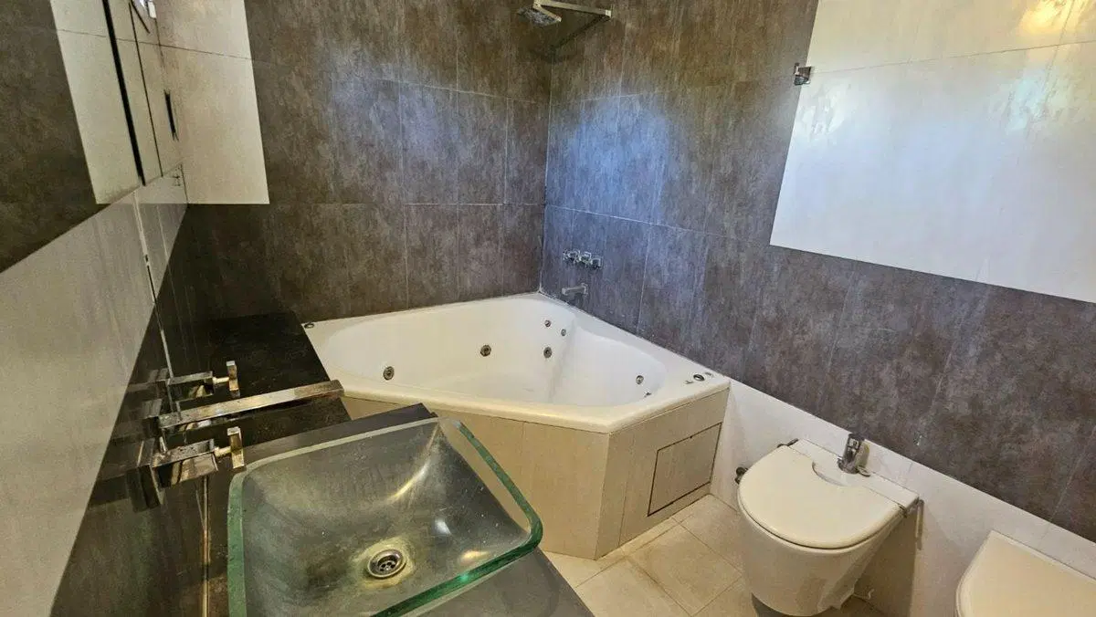 CASA 5 AMB C/ PILETA COUNTRY LOS CARDALES CAMPANA 5