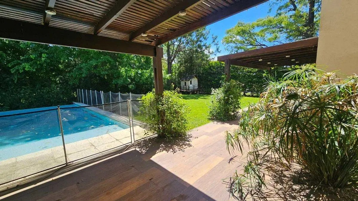 CASA 5 AMB C/ PILETA COUNTRY LOS CARDALES CAMPANA 2