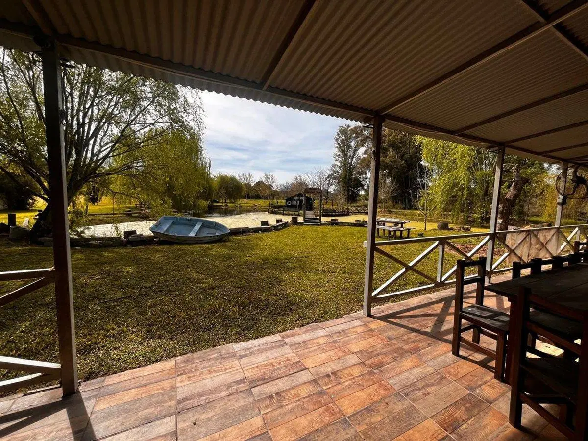 CASA EN VENTA ESTILO CAMPO  - CHACRAS DEL PARANA 5