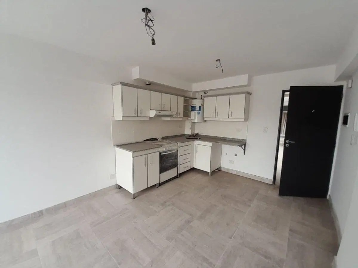 VENTA DEPTO 2 AMB CON COCHERA A ESTRENAR EN MORON 5