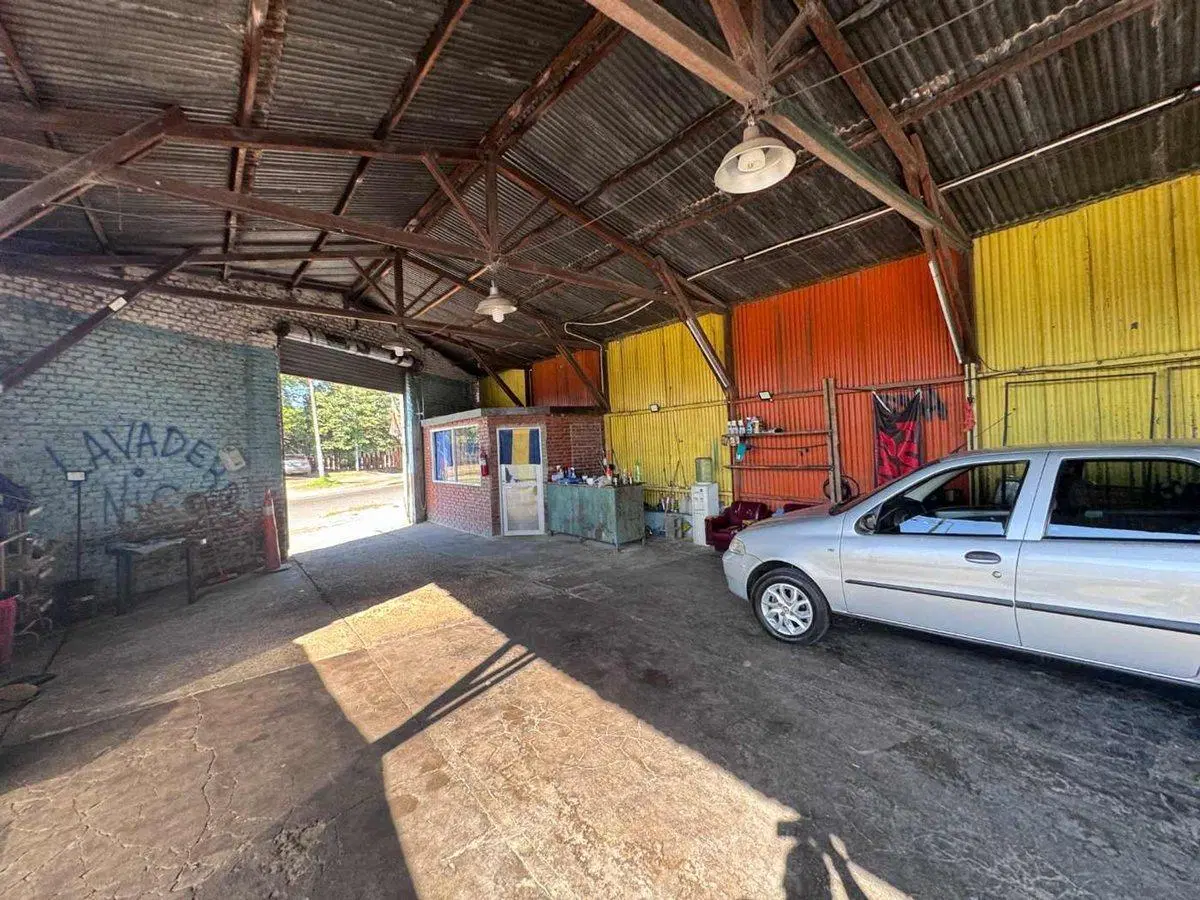 VENTA LOTE COMERCIAL CON GALPÓN ESTACIÓN DE MERLO 5