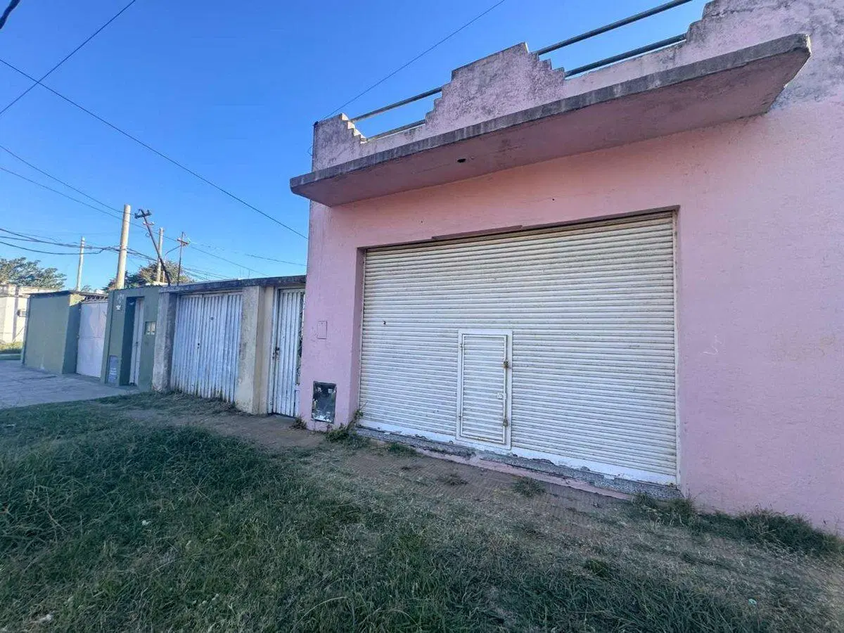 VENTA CASA 3 AMB CASANOVA GARAGE PATIO APTO CREDIT 2