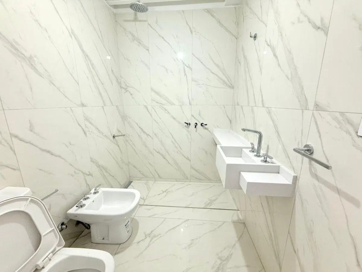 Venta depto 3 amb con terraza y cochera Ituzaingo 5
