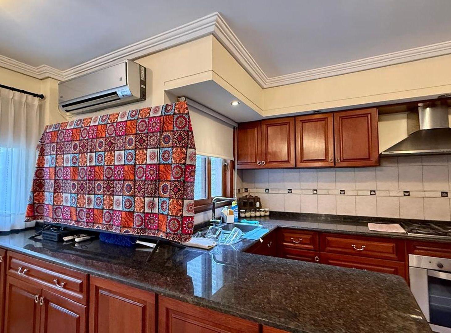 Foto de CASA 4 AMB. EN B° SANTA AMELIA – VIRREY DEL PINO, imagen 1
