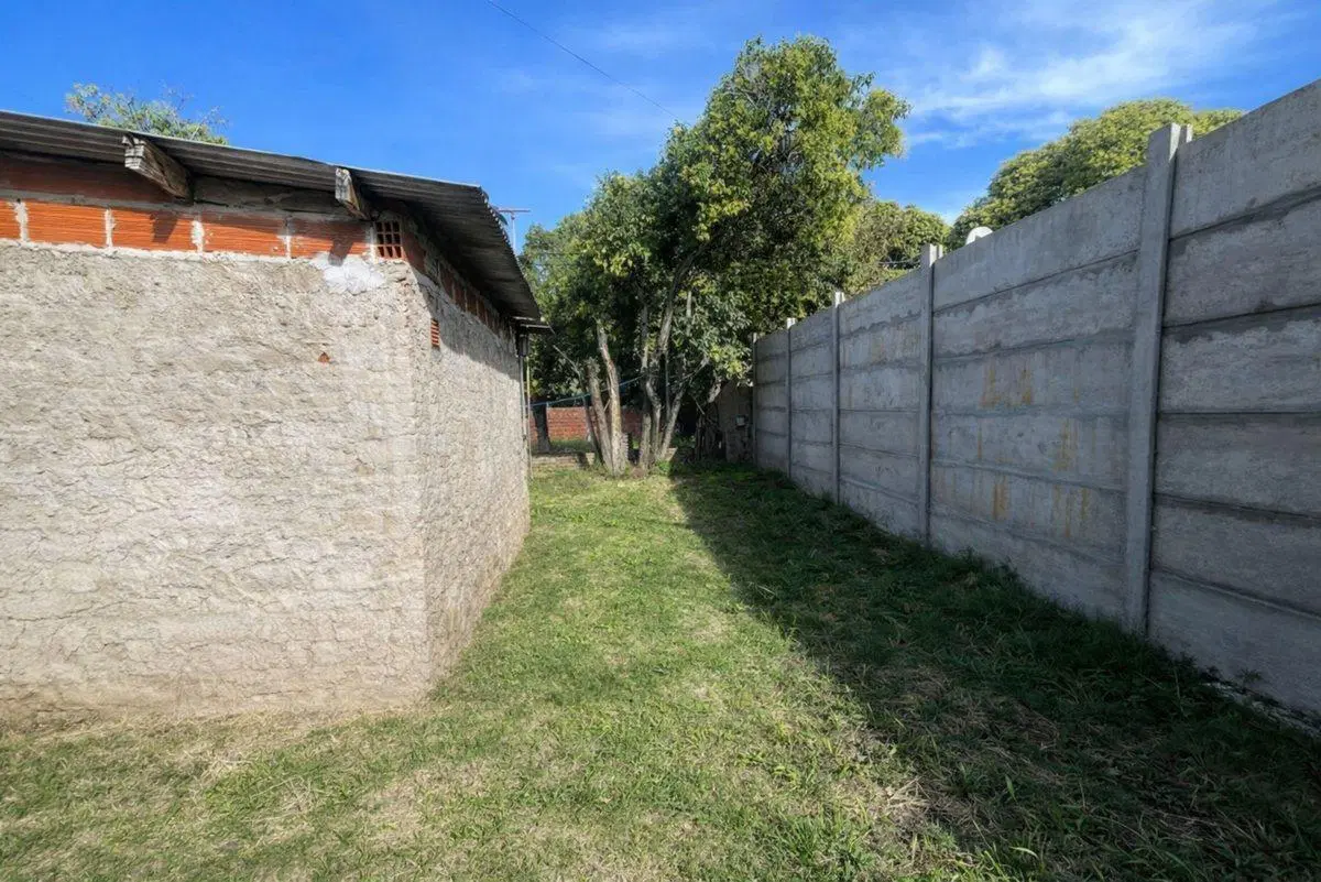 VENTA CASA LOTE PROPIO JARDIN ITUZAINGO UDAONDO 5