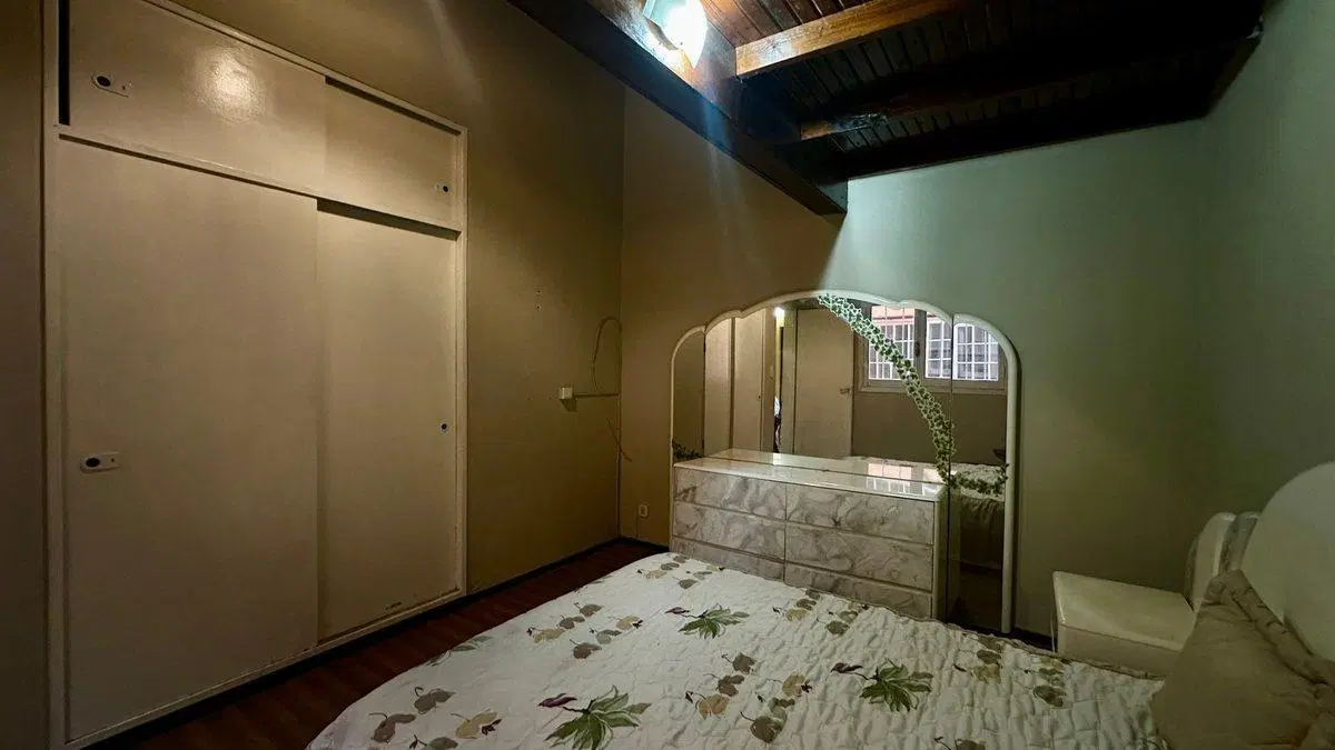 Casa en venta 3 ambientes con escritorio  y patio 3