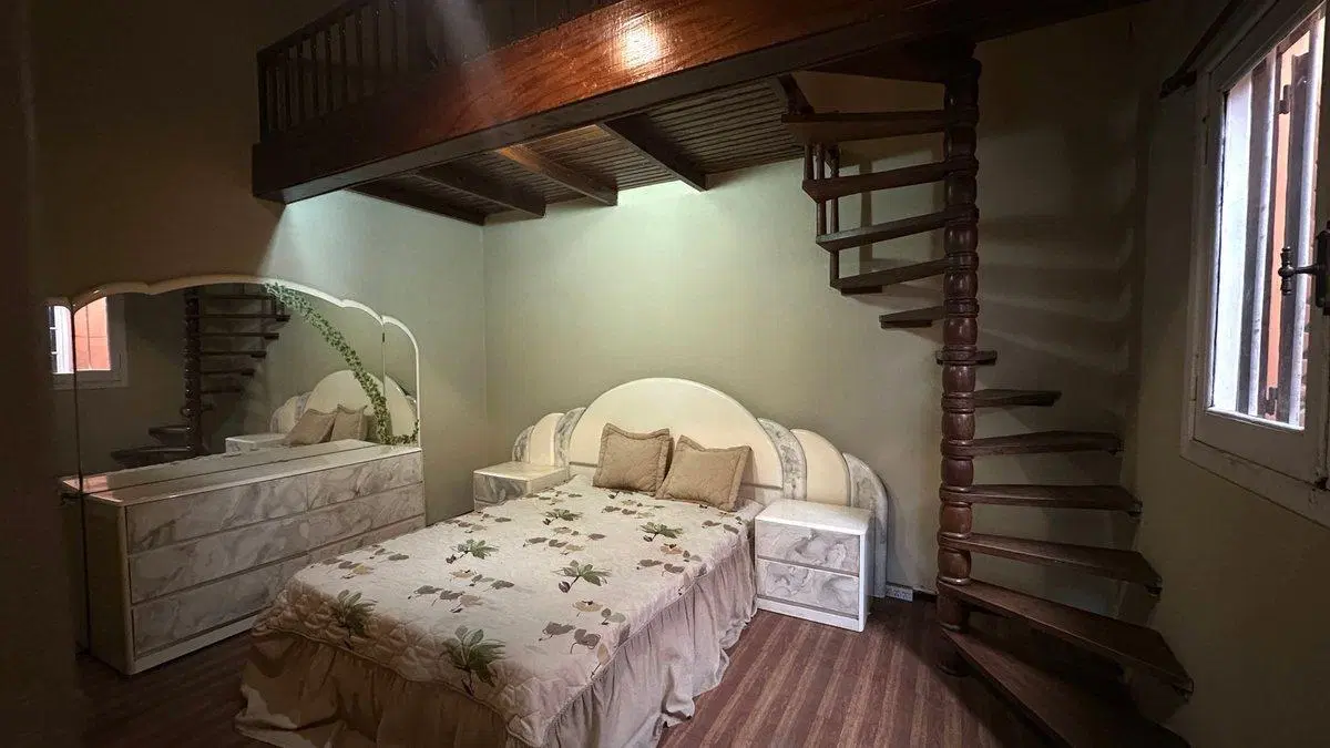 Casa en venta 3 ambientes con escritorio  y patio 8