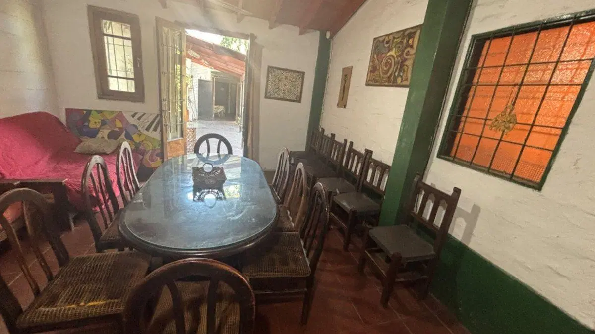 VENTA CASA 4 AMB PILETA, MORENO A 50M DE ACC OESTE 5