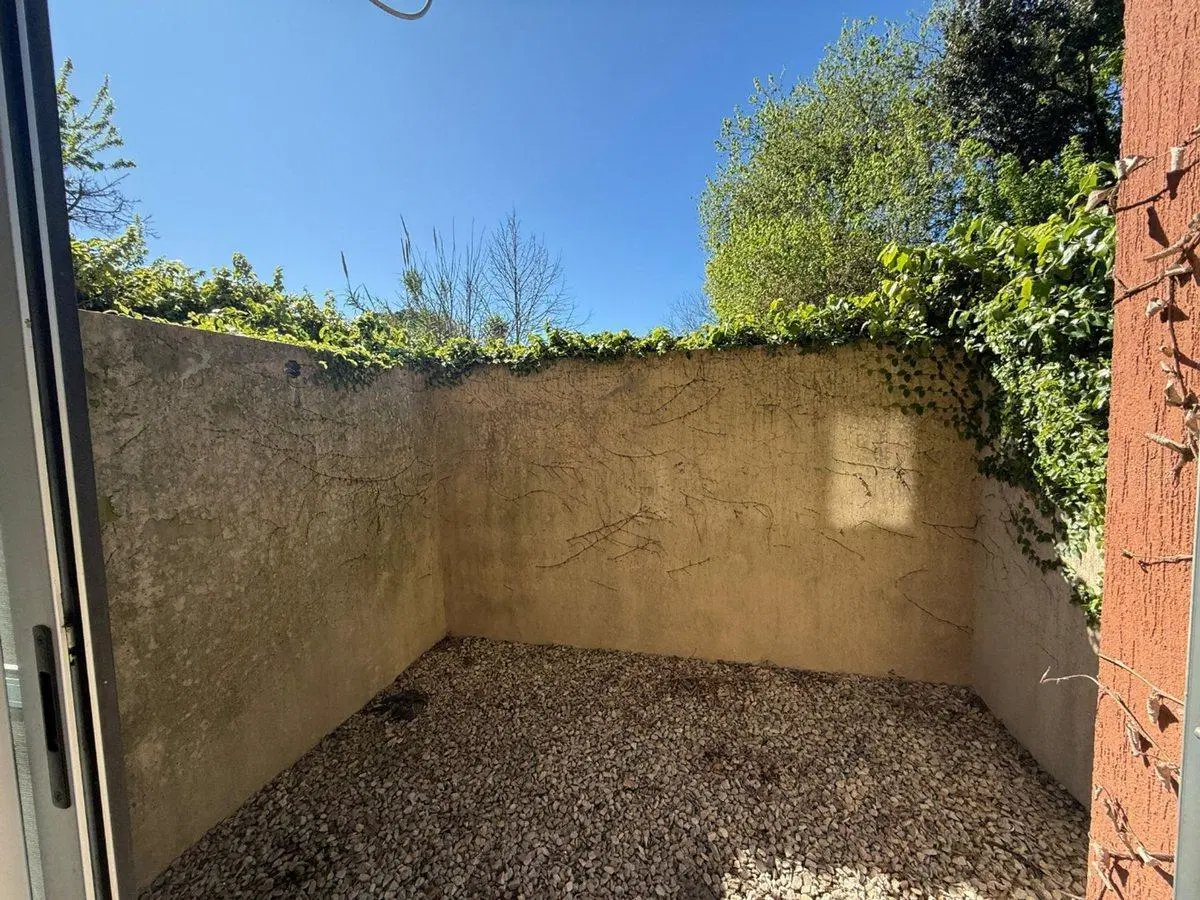 VENTA DUPLEX PLANTA BAJA MORENO 3 AMB PATIO 4