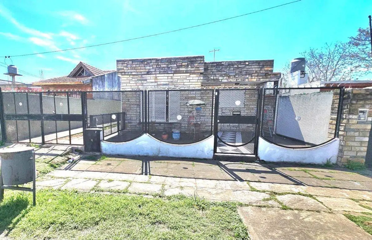 VENTA CASA 3 AMB 390M MULTIFAMILIAR + GALPON MERLO 2