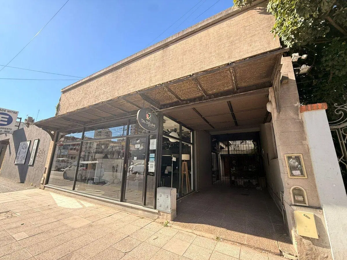 VENTA GRAN LOCAL COMERCIAL Y CASA EN QUILMES CENT 4