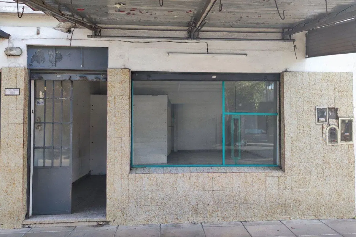 VENTA LOCAL EN MORÓN CON AMPLIO FRENTE SIN EXPENSA 2