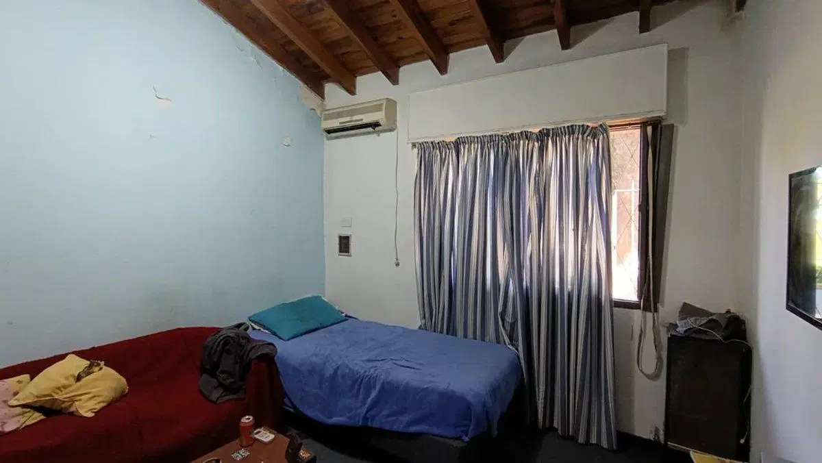 VENTA CASA 4 AMB + DPTO 2AMB C/ COCHERA EN MERLO 5