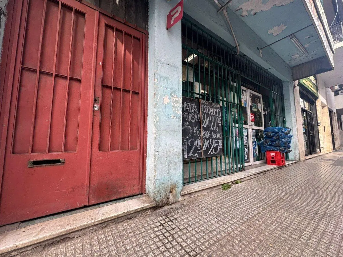 VENTA CASA/LOTE  161M2 EN MONSENSERRAT 4