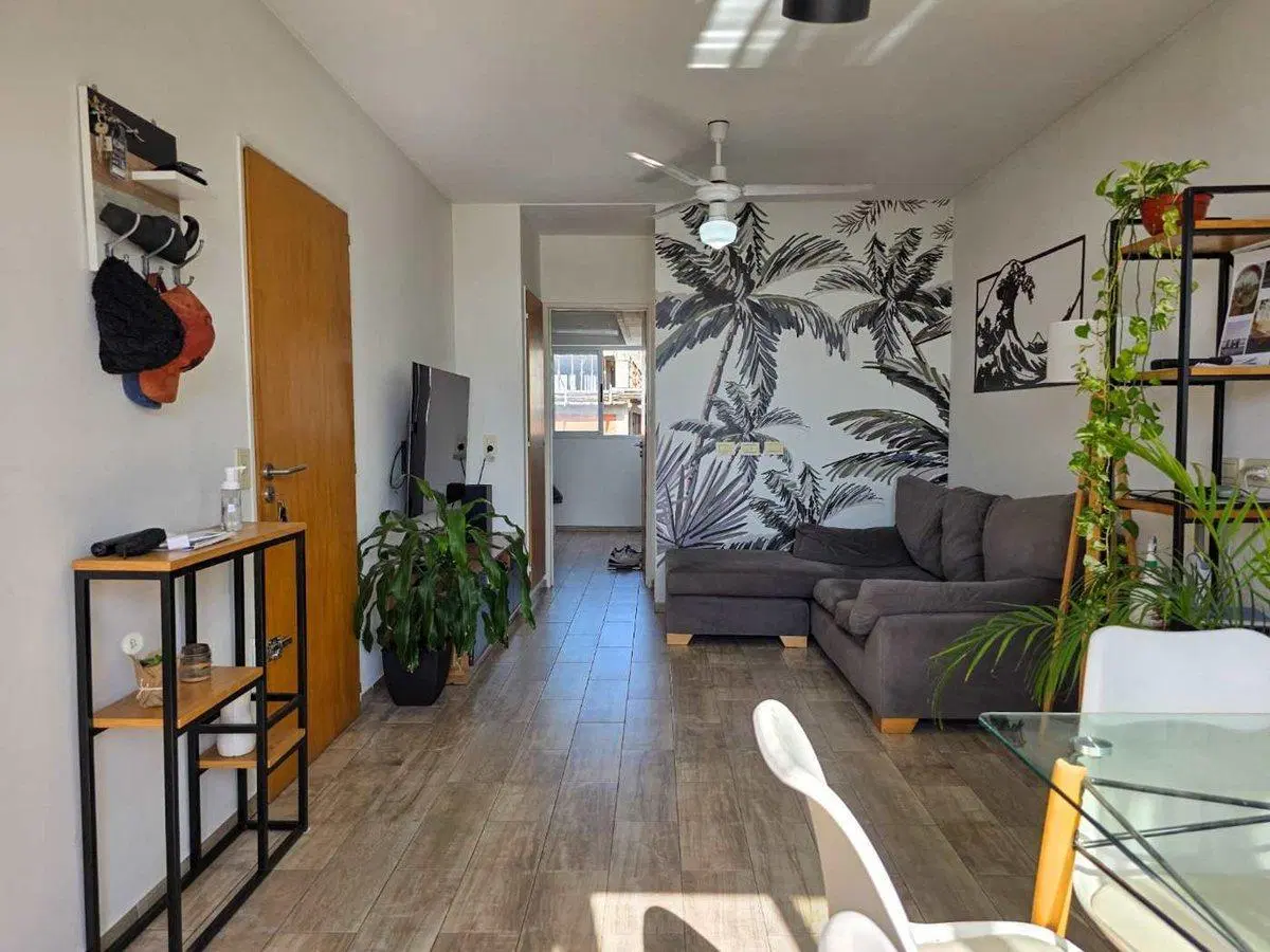 VENTA DEPTO 2 AMBIENTES BALCON CASTELAR CENTRO 3