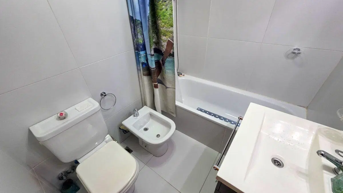 VENTA DEPTO MONOAMBIENTE CATEGORIA BALCON COCHERA 8