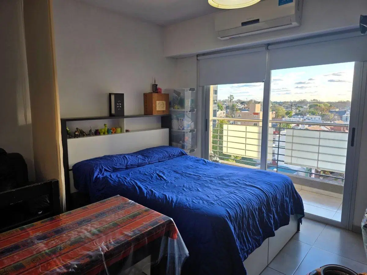 VENTA DEPTO MONOAMBIENTE CATEGORIA BALCON COCHERA 4