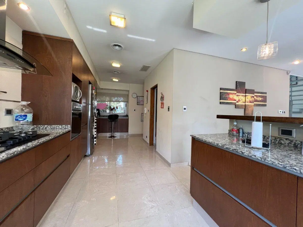 CASA VENTA BARRIO CERRADO WESTON 5 AMB PISCINA 8