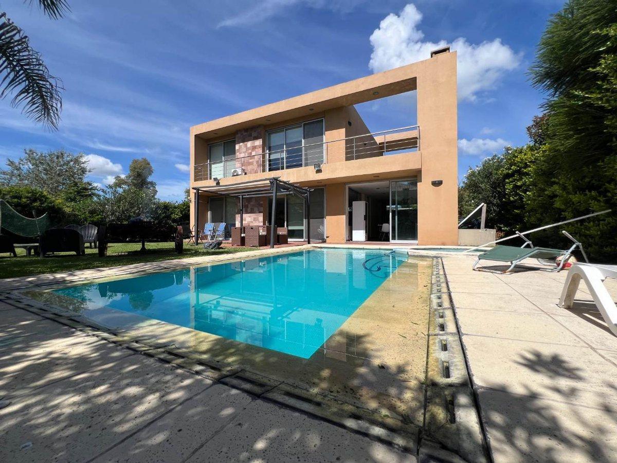 Foto de CASA VENTA BARRIO CERRADO WESTON 5 AMB PISCINA, imagen 4
