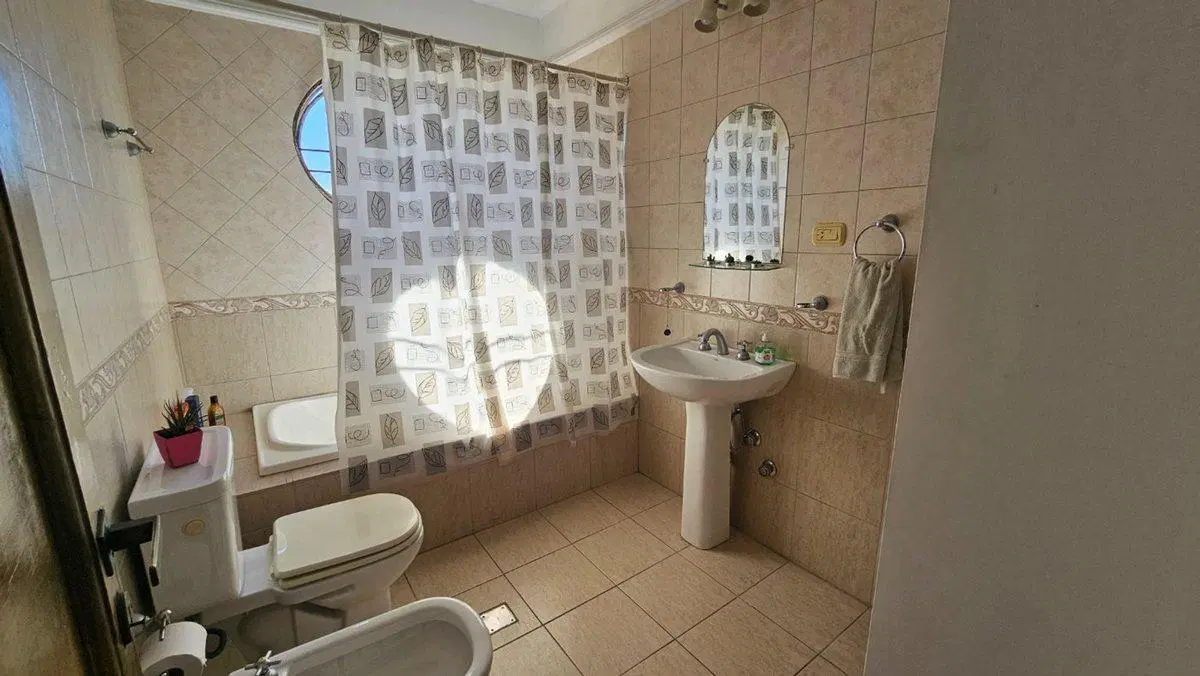 VENTA PH P/ 2 FAMILIAS 2 Y 4 AMB VILLA LUGANO 8