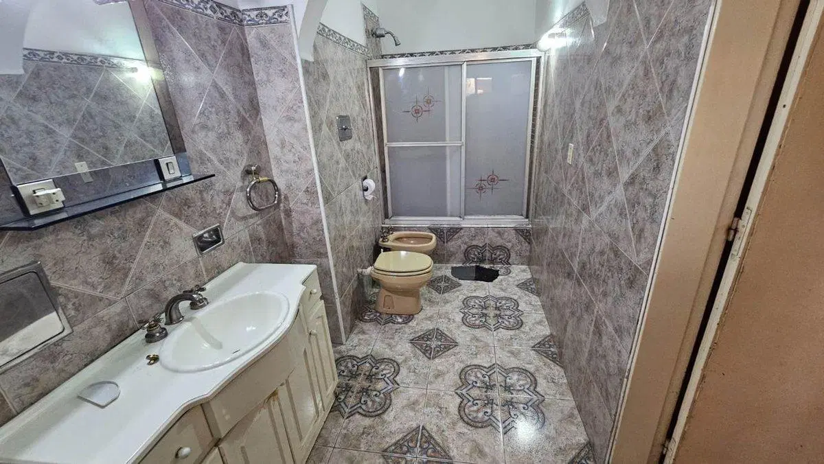 VENTA PH P/ 2 FAMILIAS 2 Y 4 AMB VILLA LUGANO 4