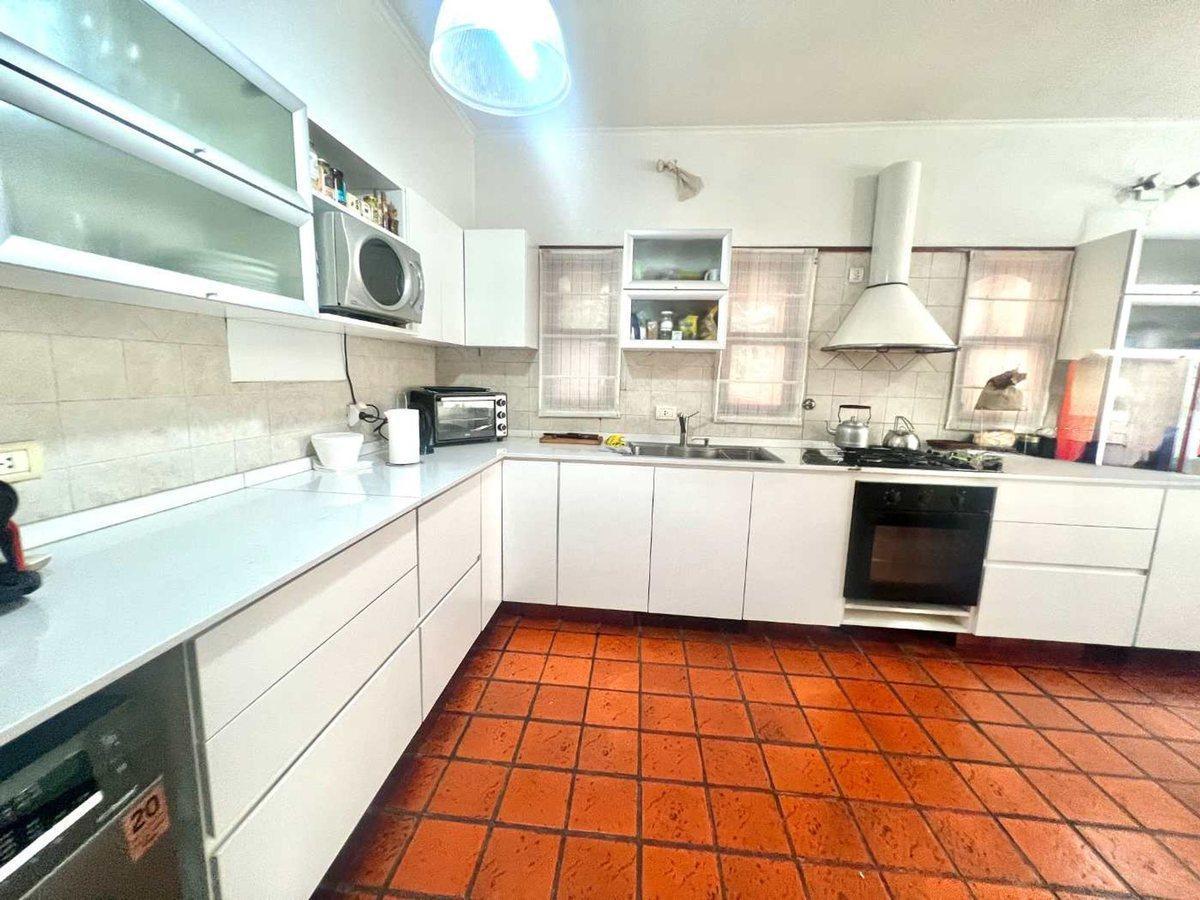 Foto de VENTA CASA 4 AMB PISCINA CAMPOS DE ALVAREZ, imagen 4