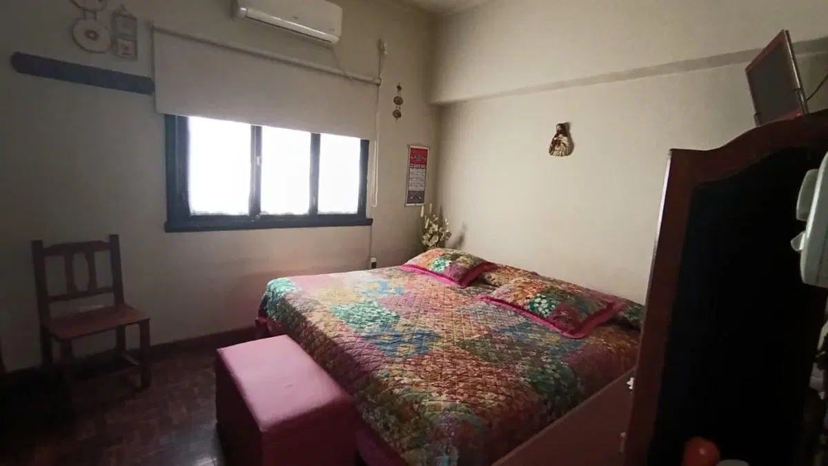 VENTA CASA 4 AMB C/COCHERA PILETA JARDIN, CASTELAR 2