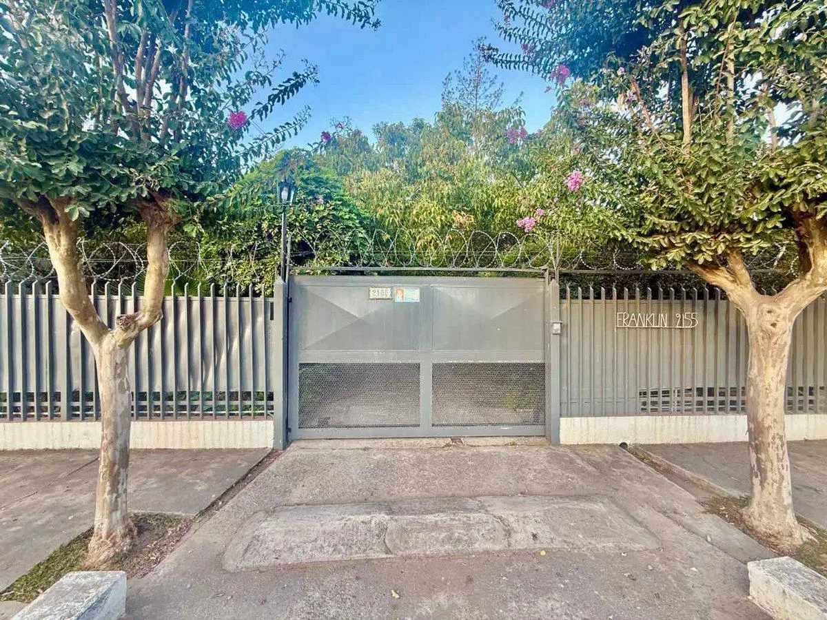 CASA QUINTA VENTA PASO DEL REY PARQUE 1