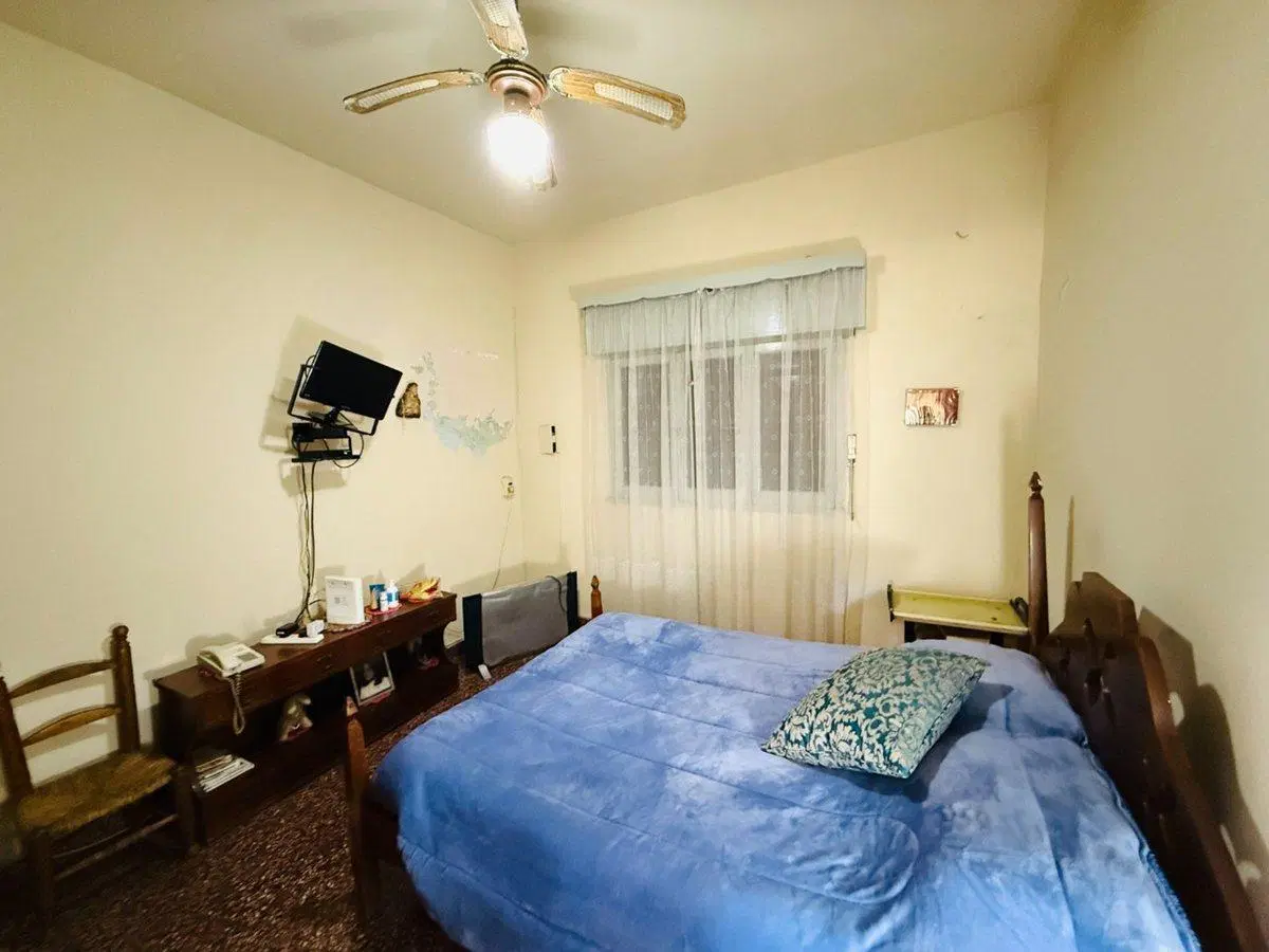 Casa 4 ambientes en venta, apta credito, Ituzaingo 5