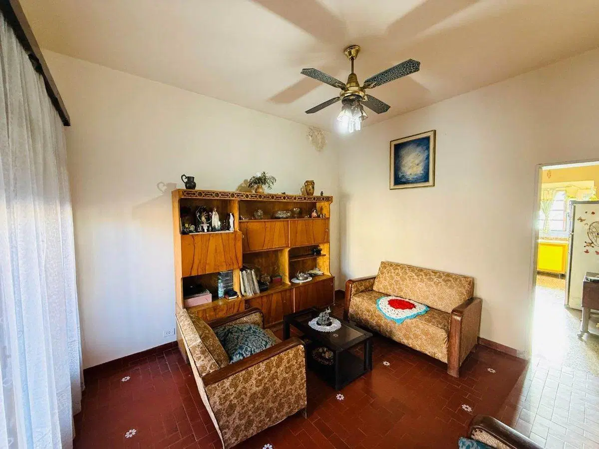 Casa 4 ambientes en venta, apta credito, Ituzaingo 1