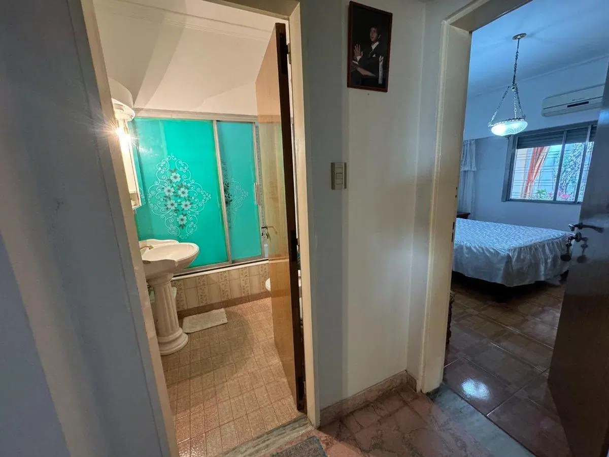 VENTA CASA 4 AMB PATIO – HAEDO - APTO CREDITO 2