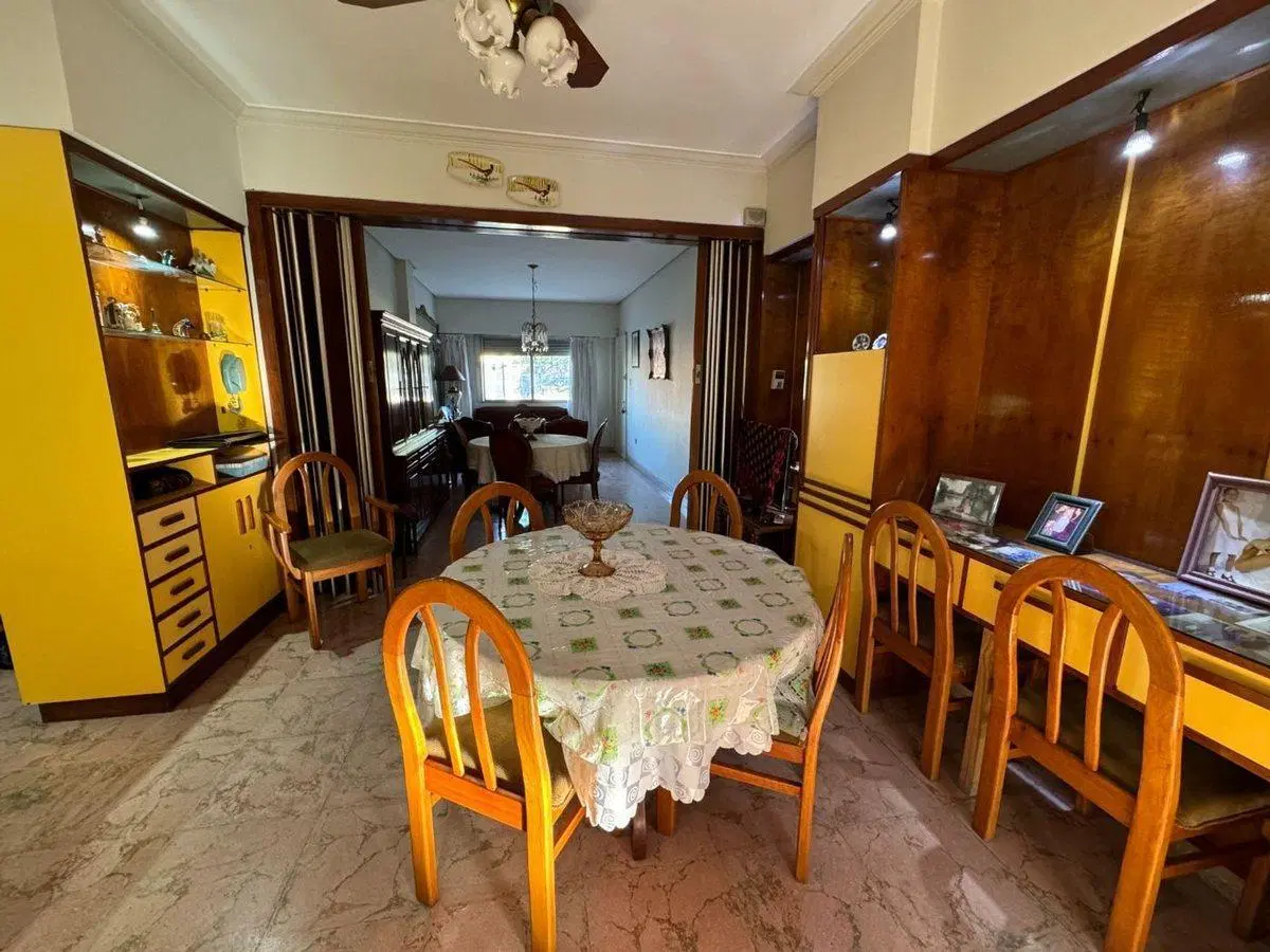 VENTA CASA 4 AMB PATIO – HAEDO - APTO CREDITO 8