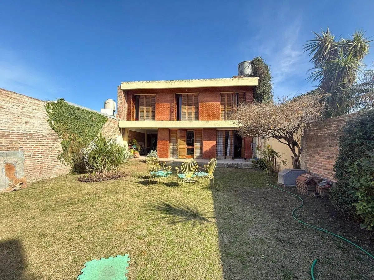 VENTA CASA 4 AMB MERLO CON PARQUE APTO CREDITO 1