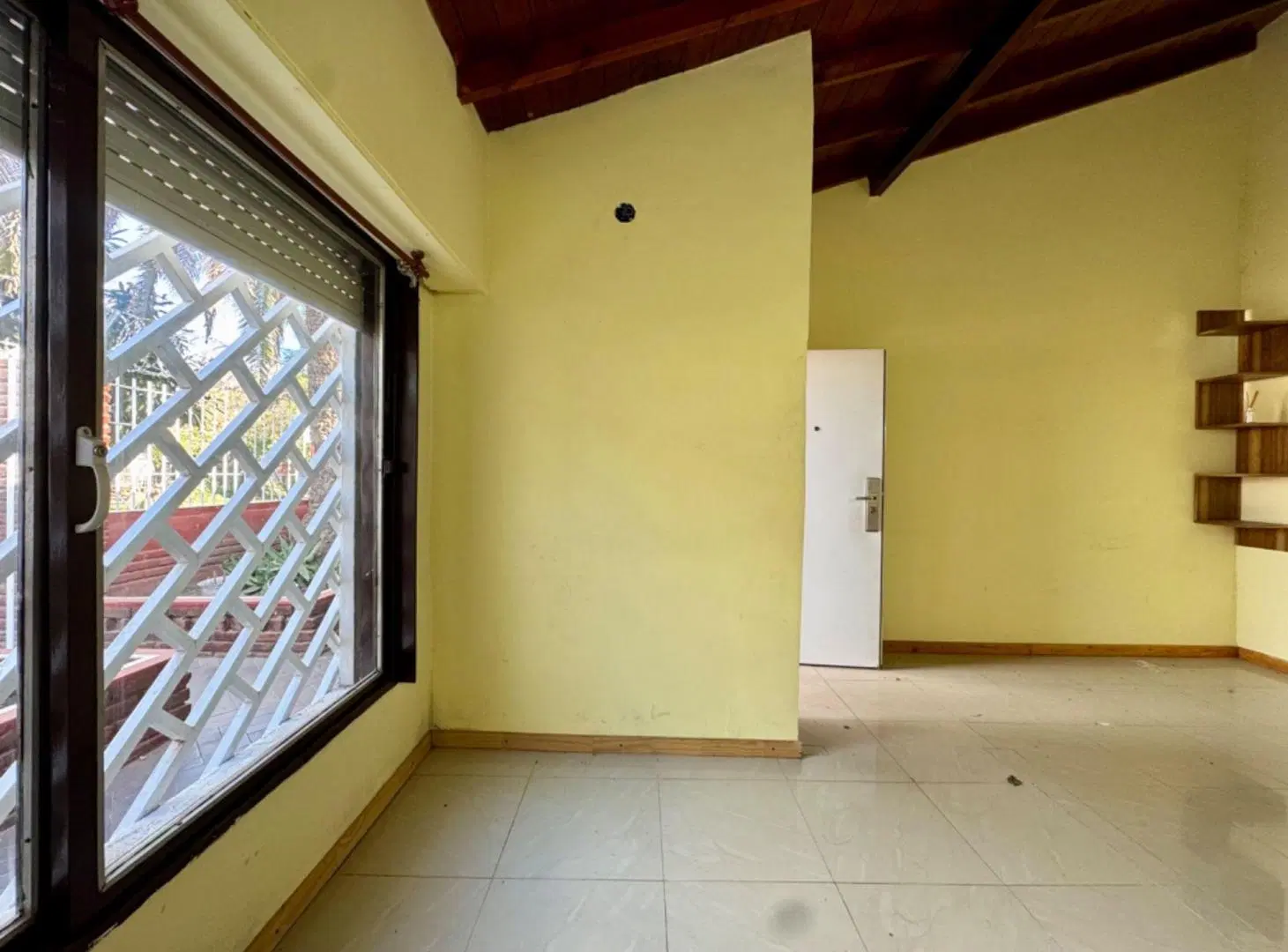 VENTA CASA 3 AMB  GALERIA PATIO FRANCISCO ALVAREZ 5