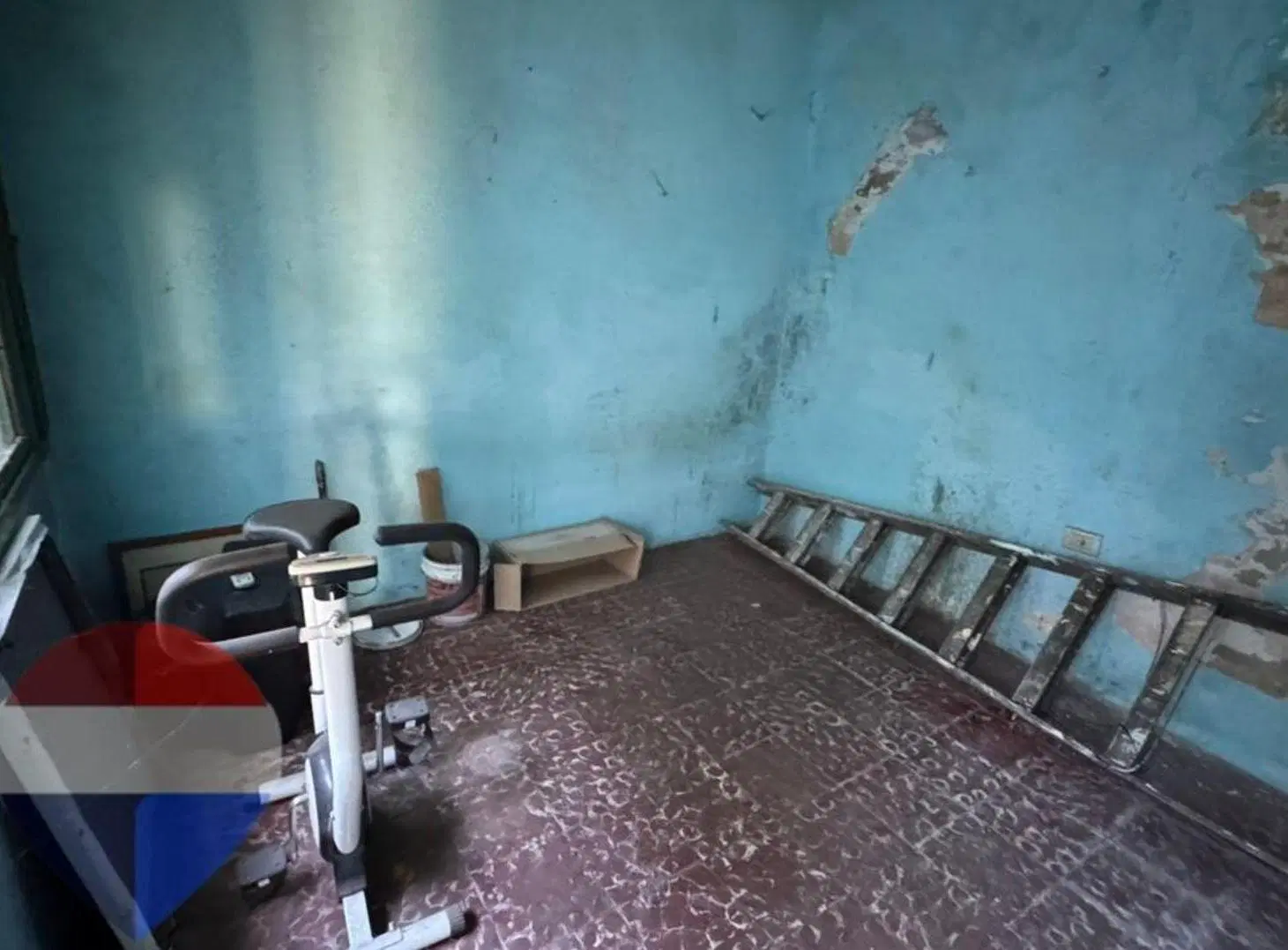 VENTA COMPLEJO HABITACIONAL A RECICLAR EN CASTELAR 8