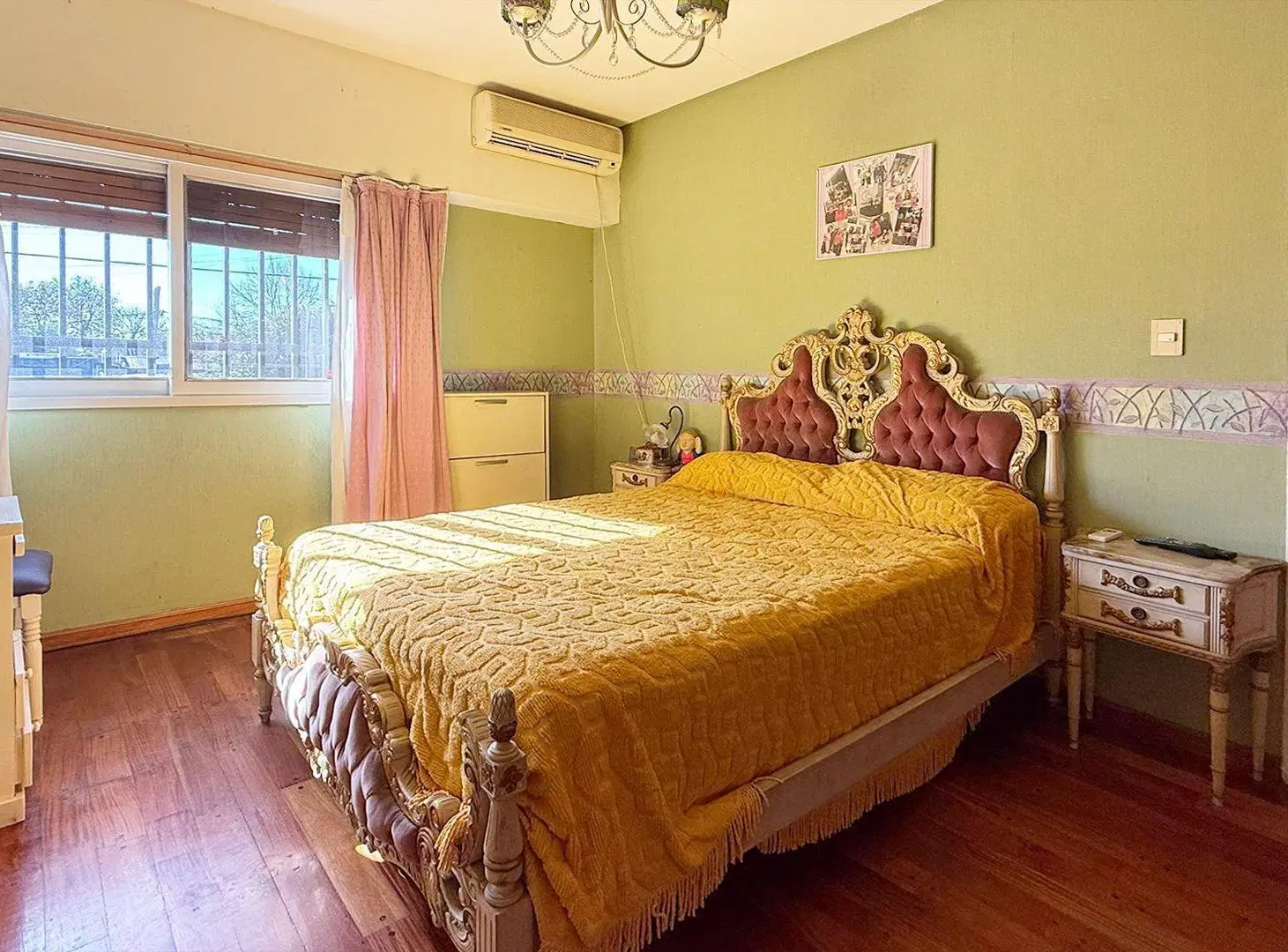 VENTA CASA 4 AMBIENTES HURLINGHAM PILETA 1