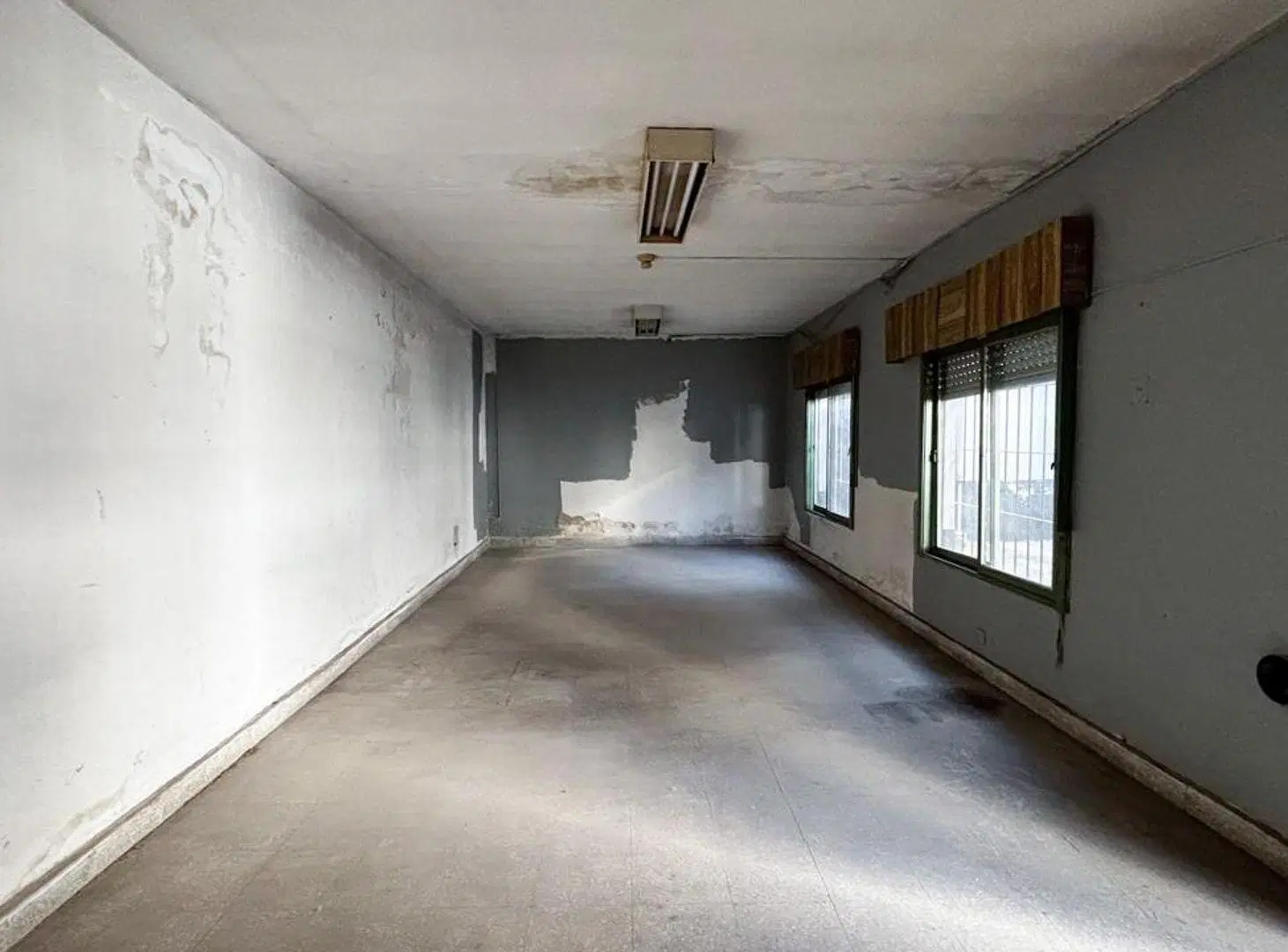 VENTA GALPON CON LOCAL Y OFICINAS - MERLO 4