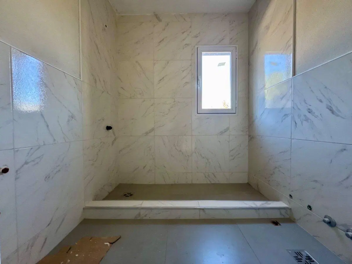 CASA EN VENTA A ESTRENAR CON PILETA BOCA RATON 3