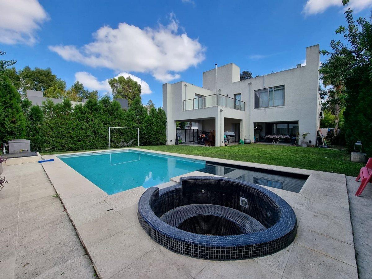 Foto de CASA 5 AMB BARRIO CERRADO WEST VILLAGE HURLINGHAM, imagen 1